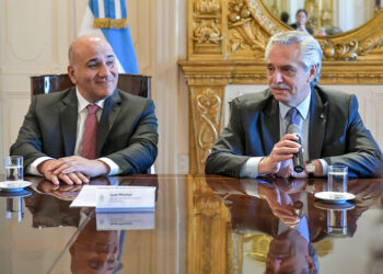 El Gobierno denunció una «intromisión» de la Corte «en el proceso democrático y autonomía de provincias»