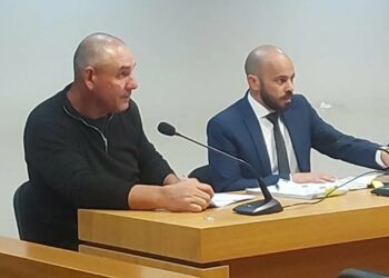 Dos años y dos meses de prisión para «La Mole» Moli por coacción