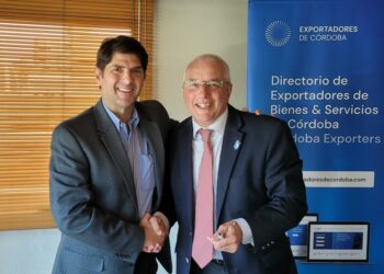 La Provincia firmó un convenio para ampliar las relaciones económicas con Paraguay