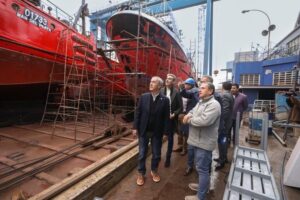 Schiaretti: “Pongamos adelante la cultura del trabajo y la producción” Schiaretti: “Pongamos adelante la cultura del trabajo y la producción”