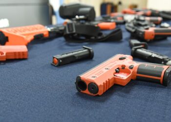 Incorporan 1.000 armas no letales que disparan gas pimienta