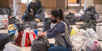 Comenzó la campaña solidaria de abrigo de la UNC y clubes de Córdoba