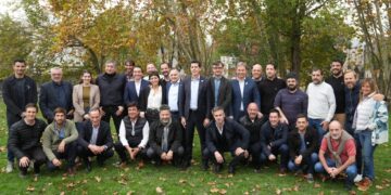 El ministro De Pedro realza su perfil en la interna del FdT