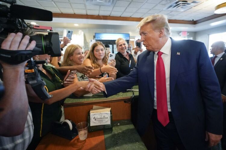 Trump compareció ante la Justicia y se declaró inocente