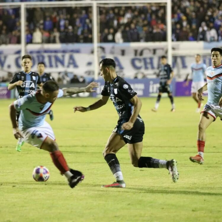 Racing perdió ante Brown y no levanta cabeza en el torneo