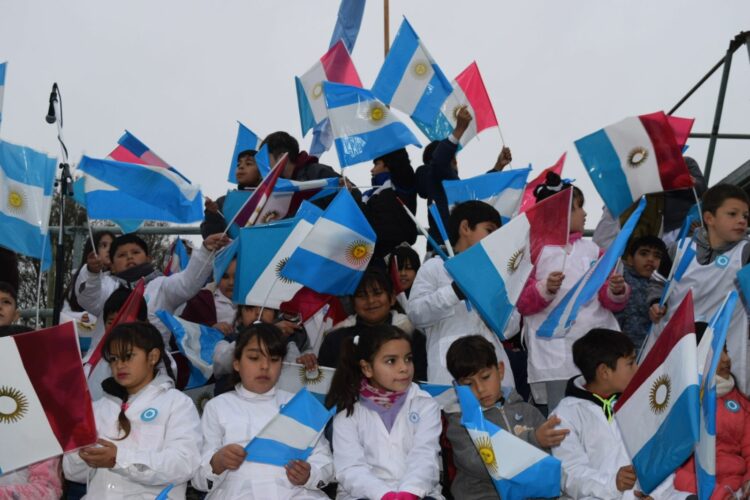 Celebraron el Día de la Bandera