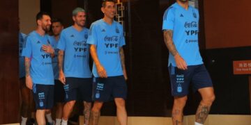 Previo al amistoso con Australia, la Selección realizó su primer entrenamiento en Beijing