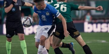 Talleres enfrenta a Chacarita en su mejor momento del año