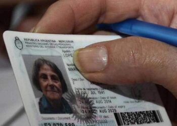 Retiro de DNI en Córdoba: más de 4.000 documentos esperan por sus dueños