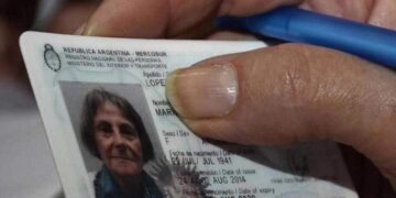 Retiro de DNI en Córdoba: más de 4.000 documentos esperan por sus dueños