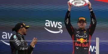 Verstappen se anotó otra victoria en Barcelona