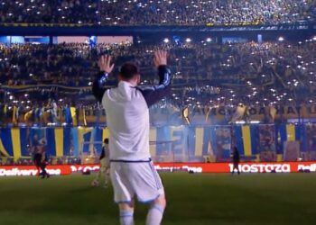 Messi fue ovacionado en La Bombonera