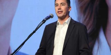 Calvo expresó su satisfacción y confianza minutos después del cierre electoral