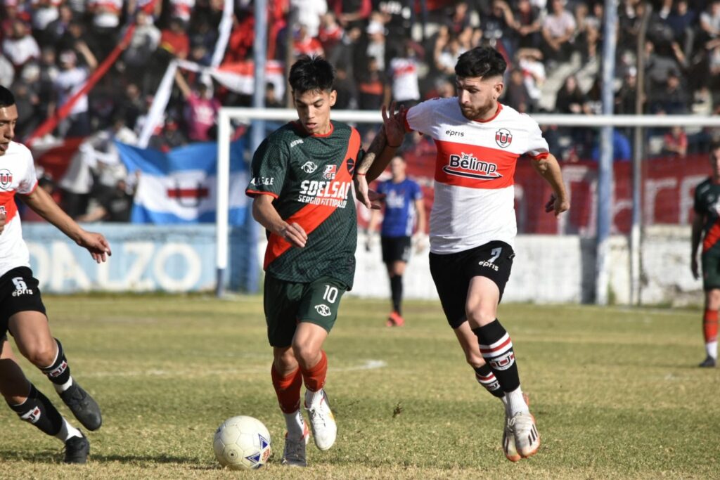 Universitario se quedó con la final