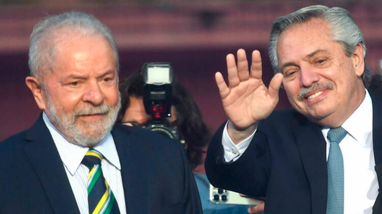 Fernández se reunirá Lula, su aliado para las conversaciones con el FMI