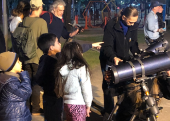 Plaza Cielo y Tierra organizó una noche especial para contemplar las estrellas