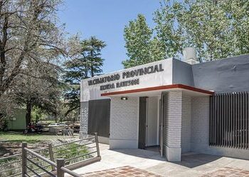 El vacunatorio del Rawson abrirá el sábado, y los feriados lunes y martes