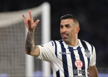 Talleres venció a Arsenal y acaricia la cima del torneo