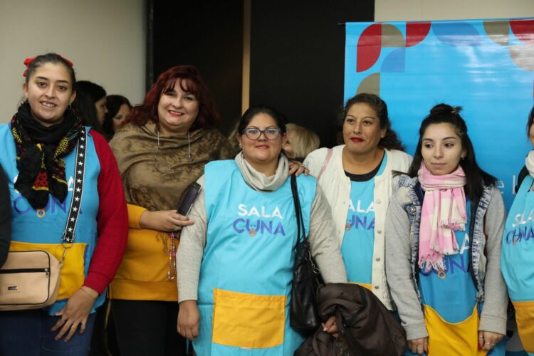 La Provincia lanzó un programa para profesionalizar las tareas de cuidado de personas