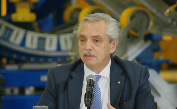 Pese al indisimulable distanciamiento, Fernández dijo compartir el mismo objetivo de país con CFK