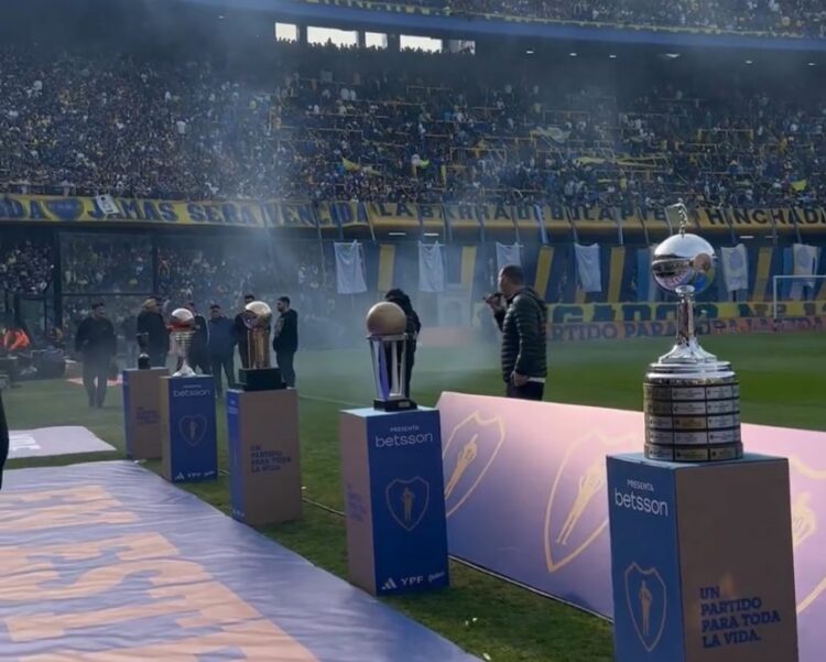 Despedida de Riquelme: arrancó la fiesta en La Bombonera