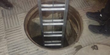 Así detuvieron a un criminal que se refugió en una alcantarilla