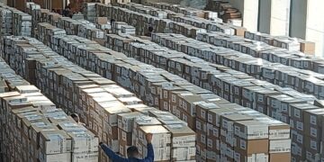 El escrutinio provisorio cerró con el 94,9% de mesas escrutadas y comenzó el repliegue de urnas