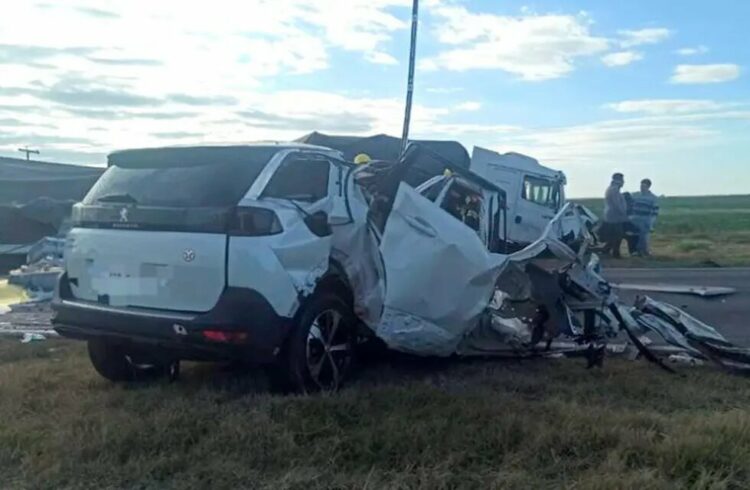 Cuatro personas fallecieron en un trágico accidente sobre la Ruta Nacional 7