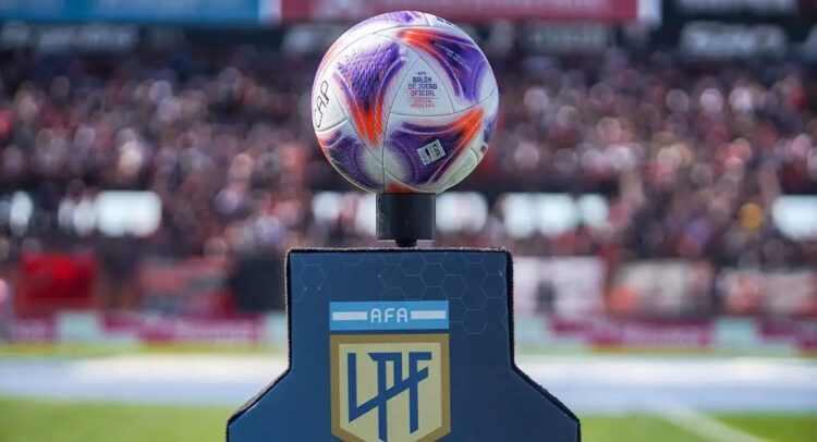 La AFA tiene en análisis la eliminación de un descenso de la Liga Profesional