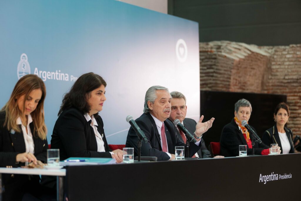 Fernández sobre la corrupción y su gestión: "No somos cómplices de un desfalco" Fernández sobre la corrupción y su gestión: "No somos cómplices de un desfalco"