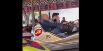 Fue a jugar a los autitos chocadores y protagonizó el accidente más disparatado