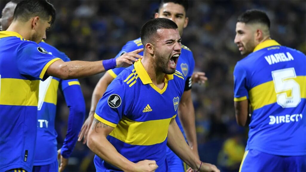 Boca le ganó a Colo Colo y se clasificó a octavos de final