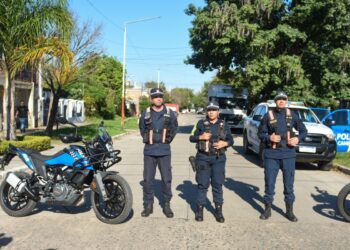 Hallan restos de una mochila quemada, teléfonos y cuchillas en la casa de los Sena