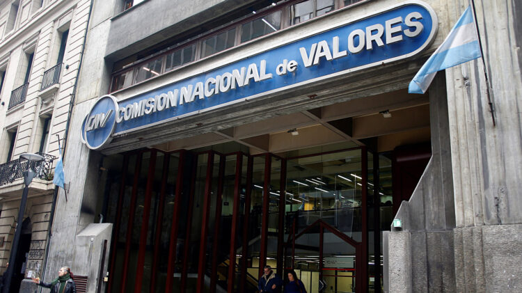 Hackearon a la CNV y le exigieron 500.000 dólares para no filtrar documentos y base de datos