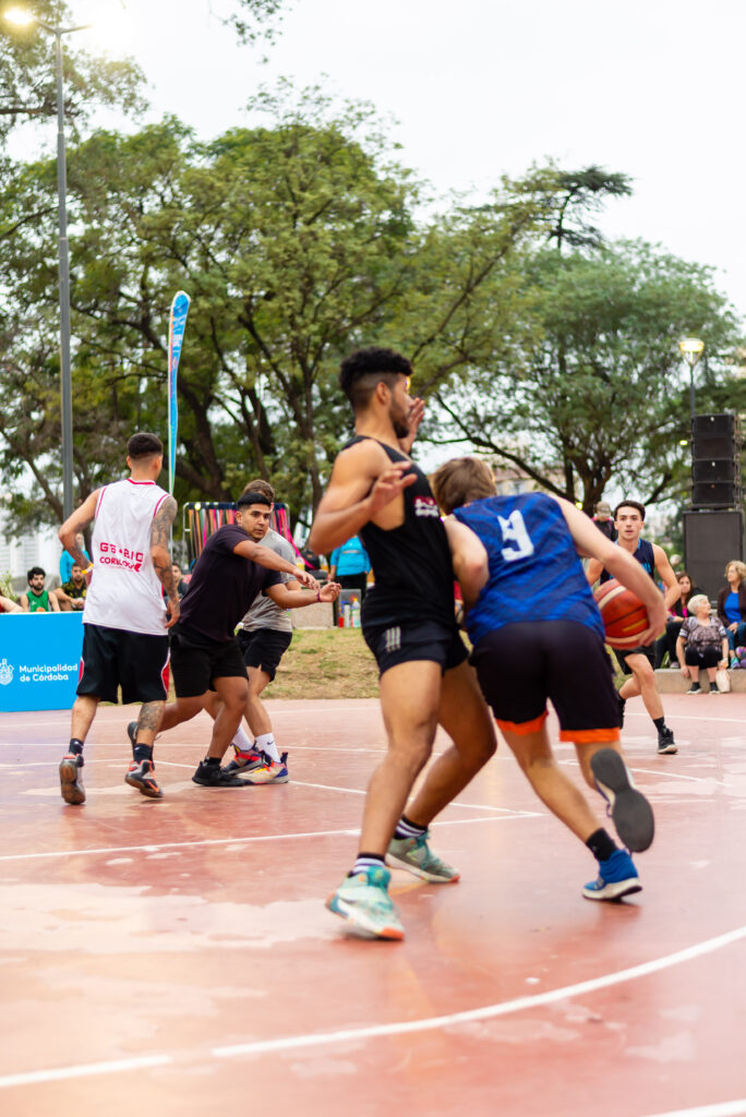 Torneo relámpago de básquet 3×3 y Hip-Hop en el renovado Parque Las Heras Elisa