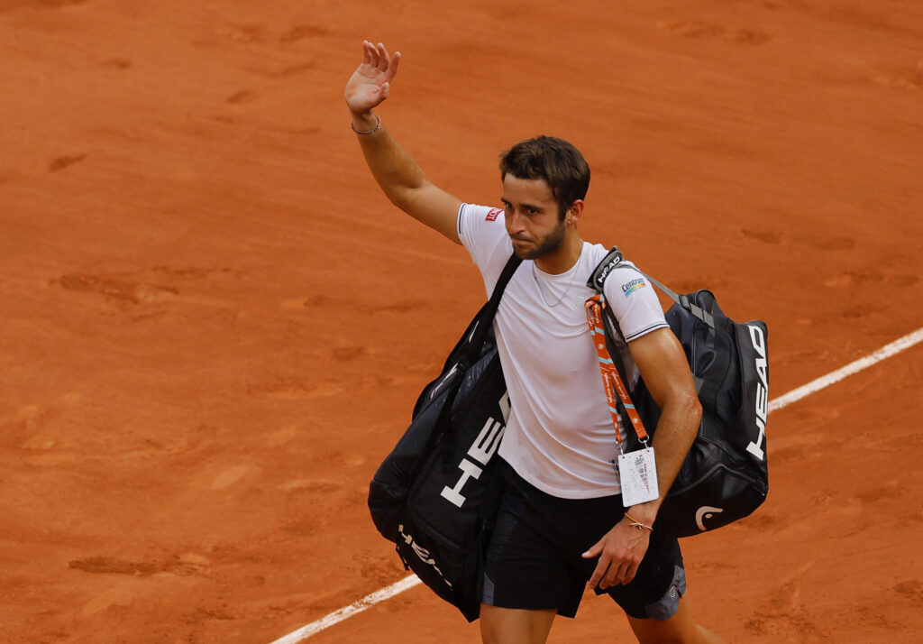 Se terminó el sueño para el argentino Etcheverry en el Roland Garros