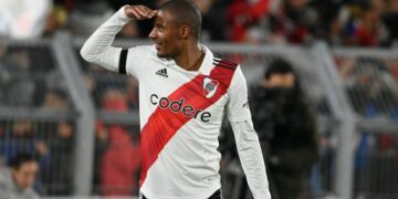 River venció a Defensa y Justicia y extendió la ventaja como único líder