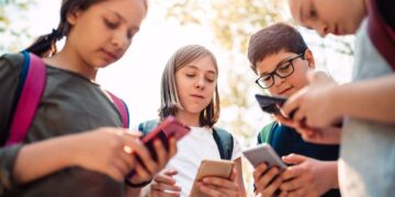 Cómo proteger a las infancias de los desafíos virales peligrosos