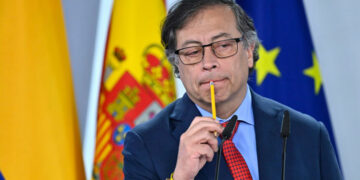 Colombia, Petro contra los molinos de viento