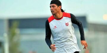 Un ex futbolista de Instituto fue arrestado y acusado de agredir a su ex pareja