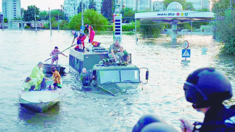 La impactante inundación a causa de la ruptura de la represa ucraniana.