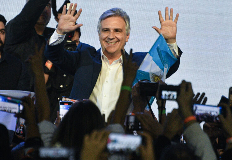De Llaryora a Schiaretti: "Agradecemos por estos 24 años pero ahora empieza lo mejor"
