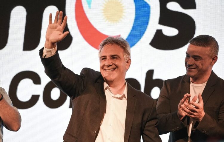 Llaryora tomará licencia sin goce de haberes hasta el 25 de Junio