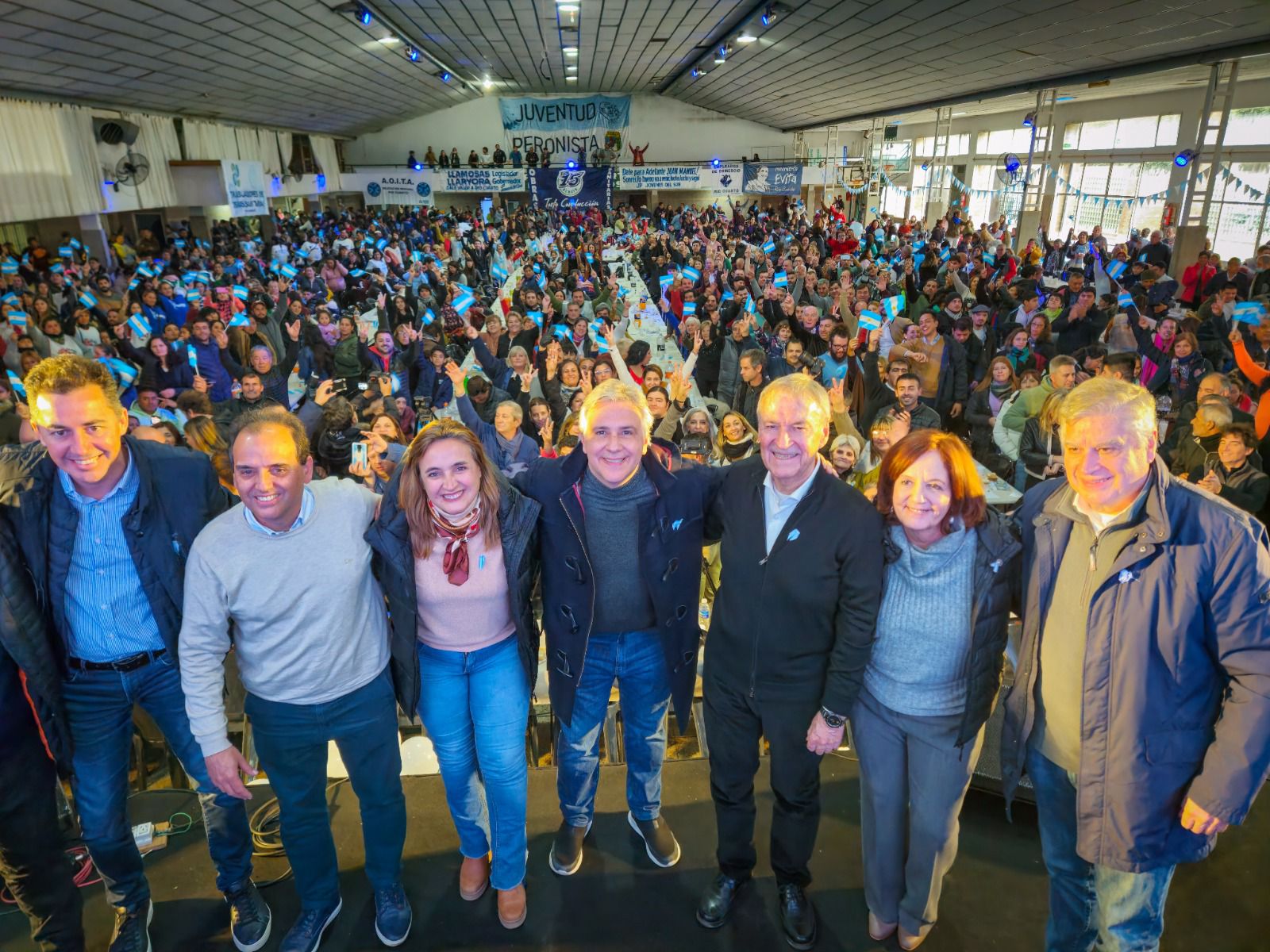 Llaryora junto a Schiaretti: "Somos la garantía de la Córdoba federal" Llaryora junto a Schiaretti: "Somos la garantía de la Córdoba federal"