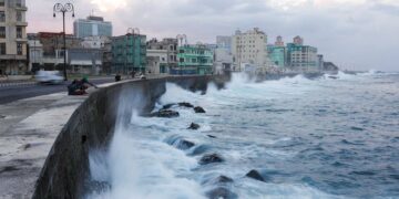 China rechaza las versiones de la prensa estadounidenses sobre una base espía en Cuba