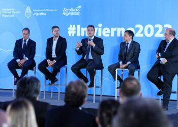 Massa apuesta al turismo invernal para «juntar dólares que nos permitan paliar el drama de la sequía»