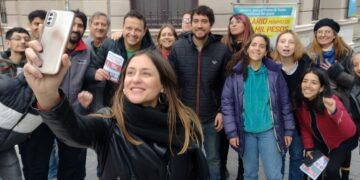 Ruiz acompañó a Di Santi en el cierre del Nuevo Más