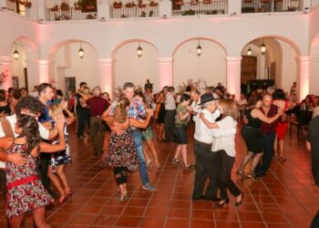 Patio Tango, una de las actividades para comenzar el fin de semana.