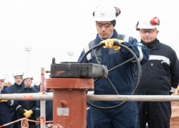 Dieron el primer paso para poner en funcionamiento al Gasoducto Néstor Kichner