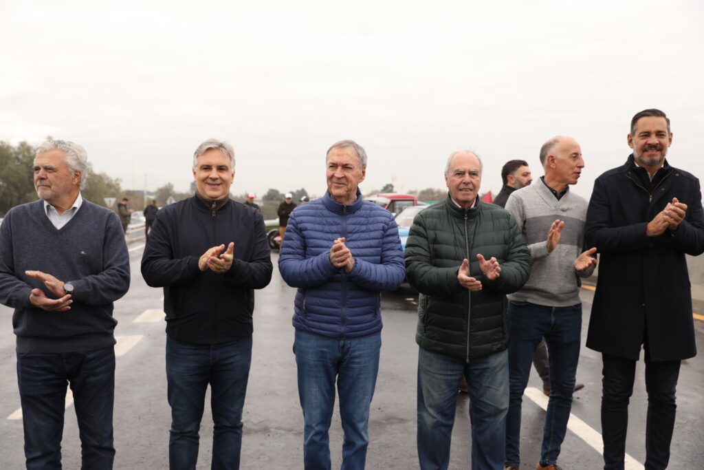 Quedó habilitado al tránsito el distribuidor de Circunvalación y Camino San Carlos